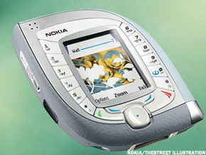 Nokia-7600-inside-small.jpg
